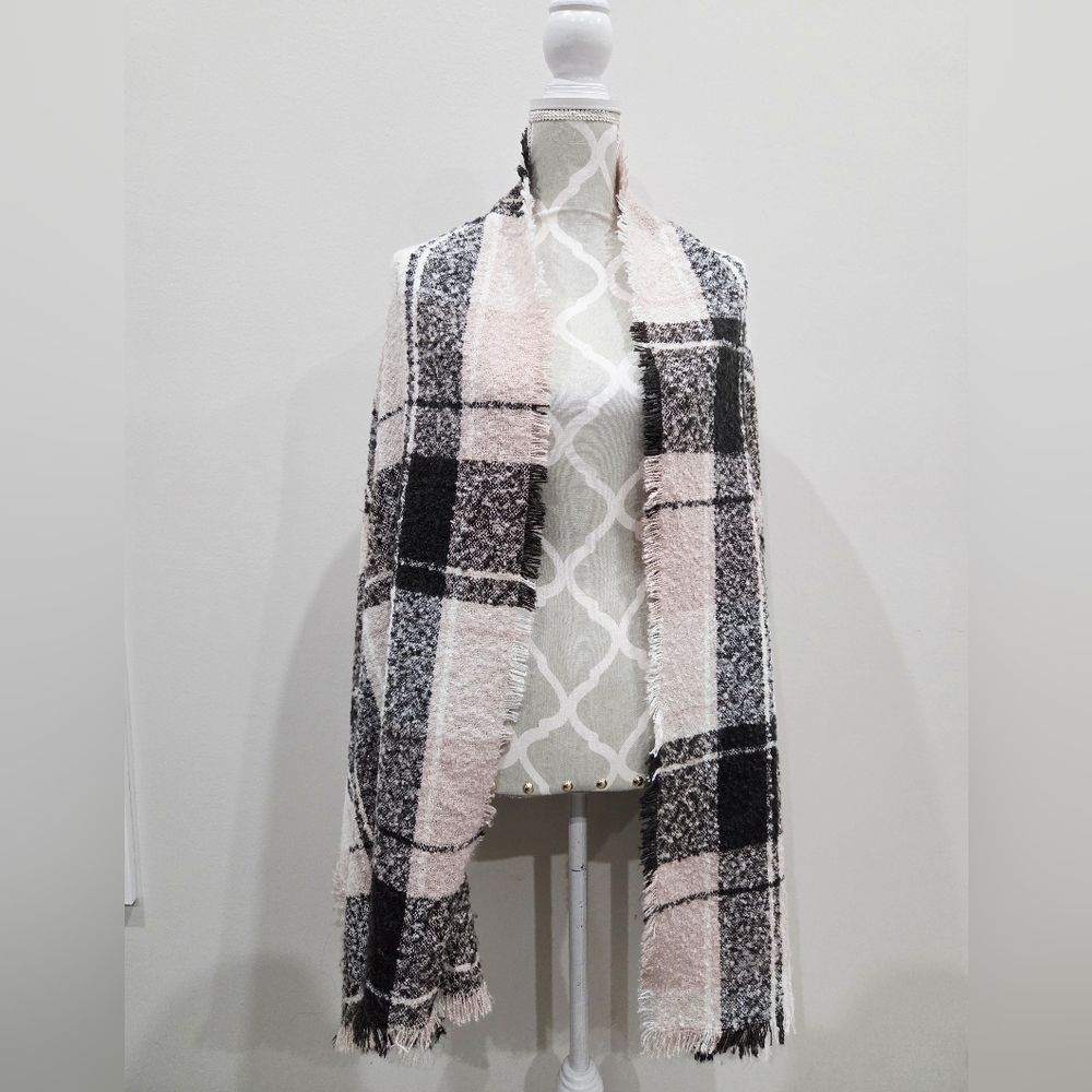 Call It Spring Textured Scarf in Cream and Black